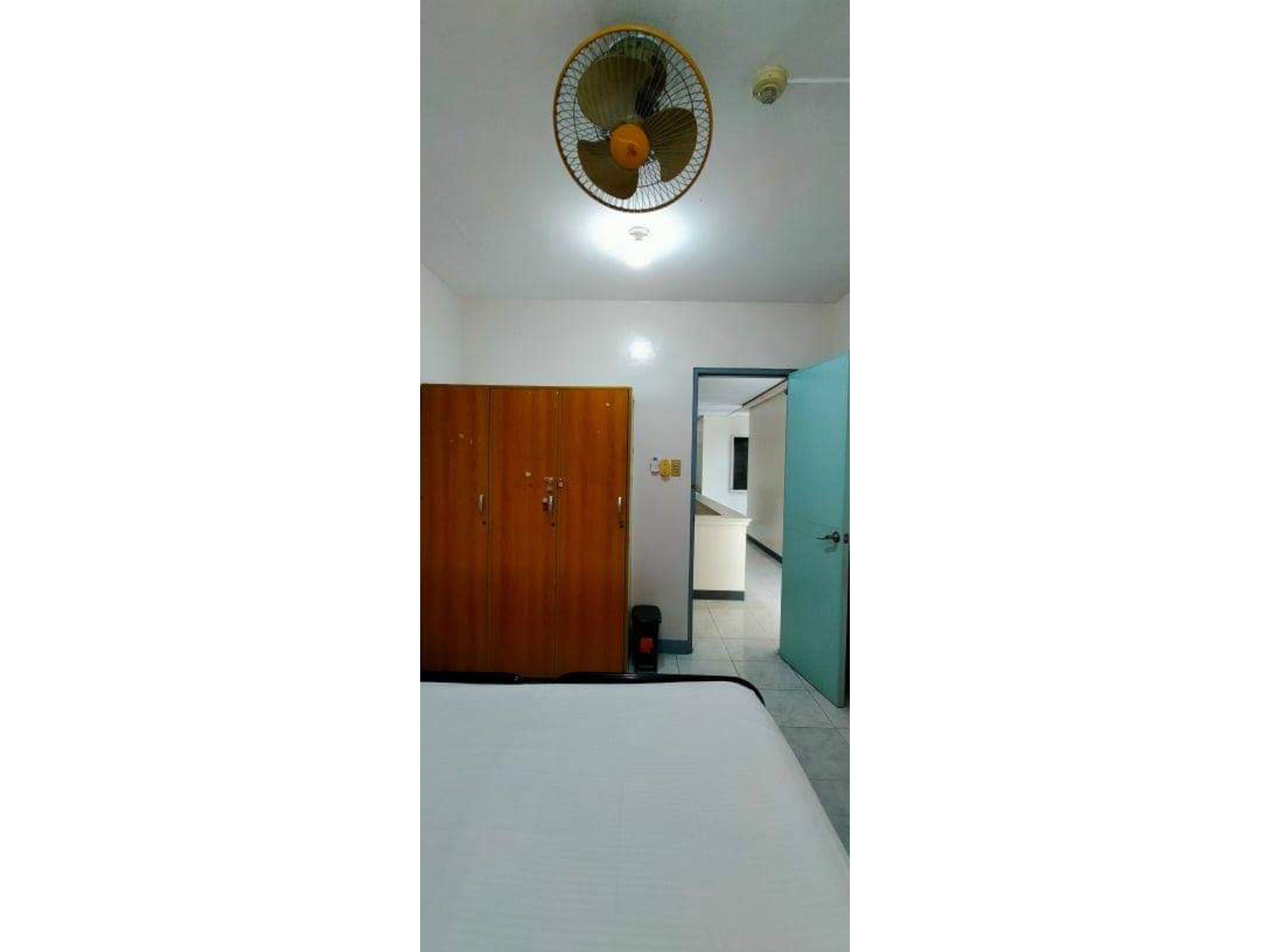 Hotel OYO 799 Ddd Habitat Iloilo Esterno foto