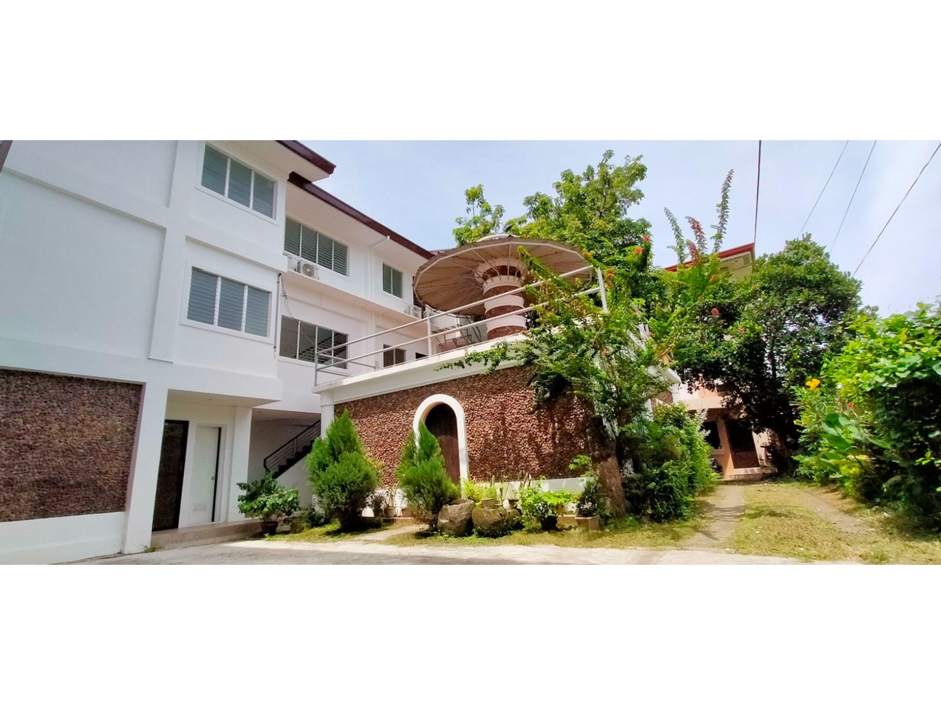 Hotel OYO 799 Ddd Habitat Iloilo Esterno foto