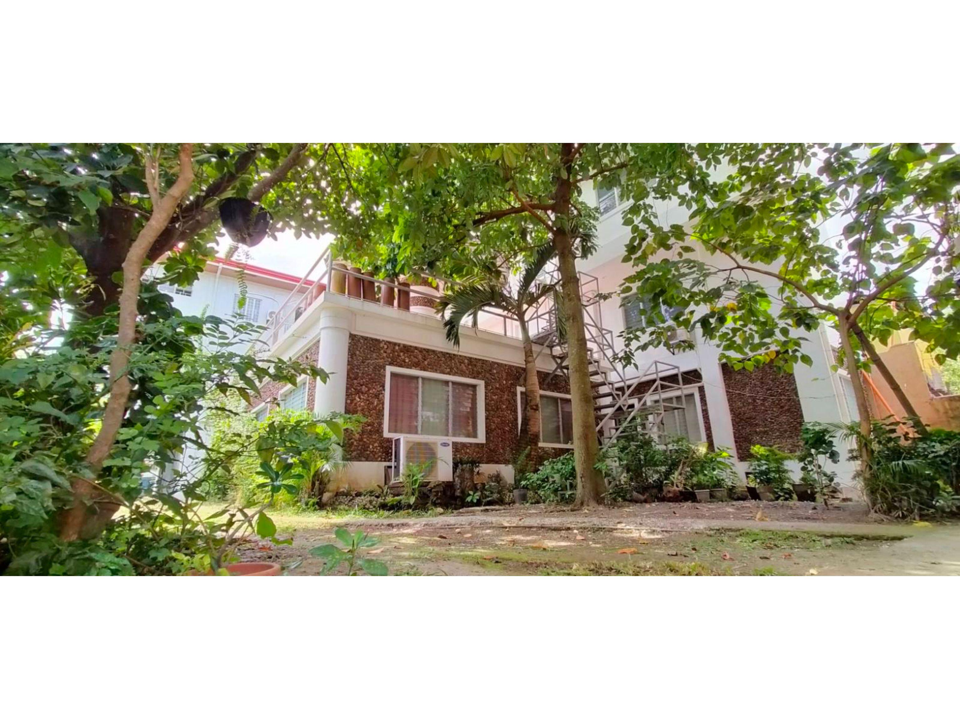 Hotel OYO 799 Ddd Habitat Iloilo Esterno foto
